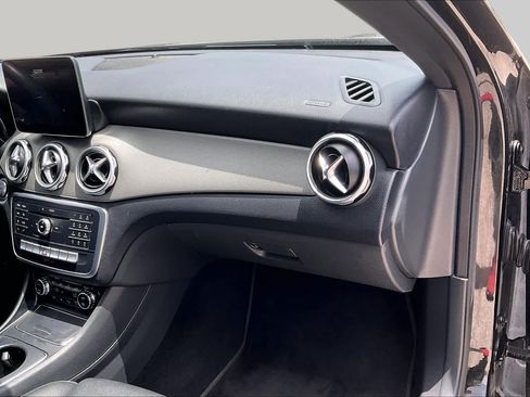 Used 2020 Mercedes-Benz GLA 250 image 18