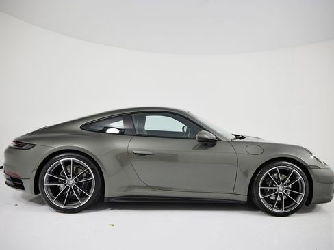 Certified 2022 Porsche 911 Carrera RWD image 8
