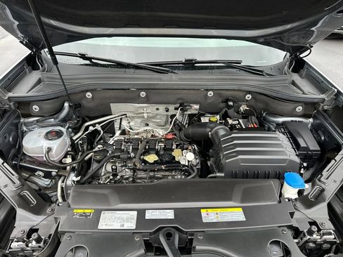 Used 2024 Volkswagen Atlas SE image 10