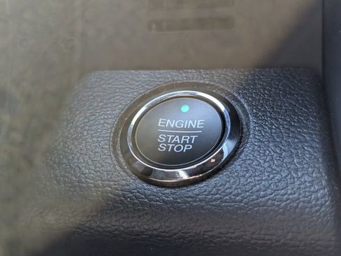 Used 2022 Ford F250 Lariat w/ Lariat Ultimate Package image 27