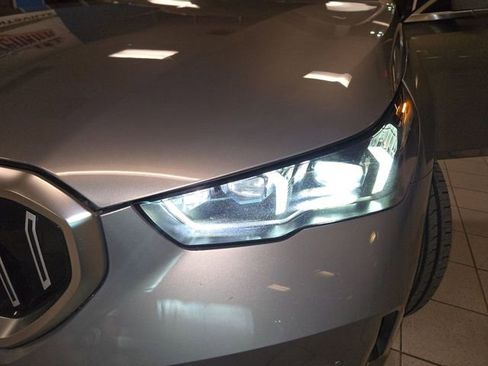 Used 2024 BMW 530i image 27