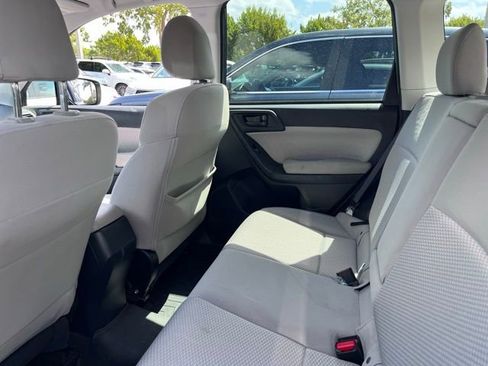 Used 2018 Subaru Forester 2.5i Premium image 6