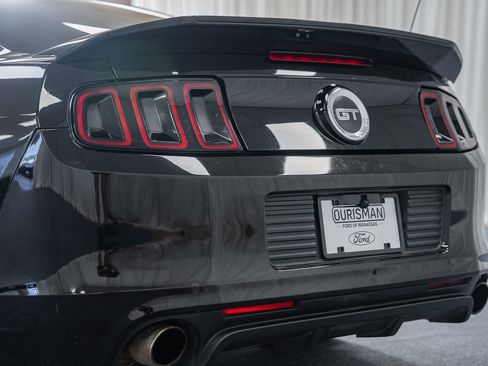 Used 2013 Ford Mustang GT RWD image 5