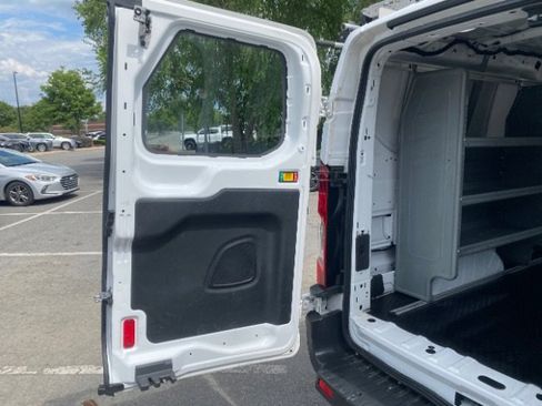 Used 2018 Ford Transit 250 148 Low Roof RWD image 10