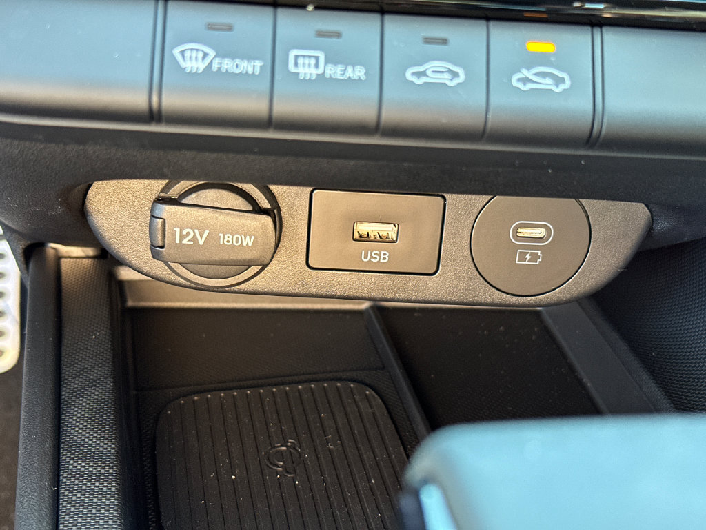 Certified 2026 Hyundai Elantra Sport FWD image 29