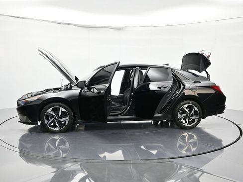 Used 2023 Hyundai Elantra Limited image 46