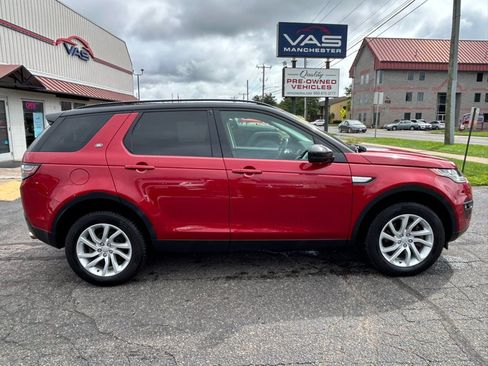 Used 2016 Land Rover Discovery Sport HSE AWD/4WD image 4