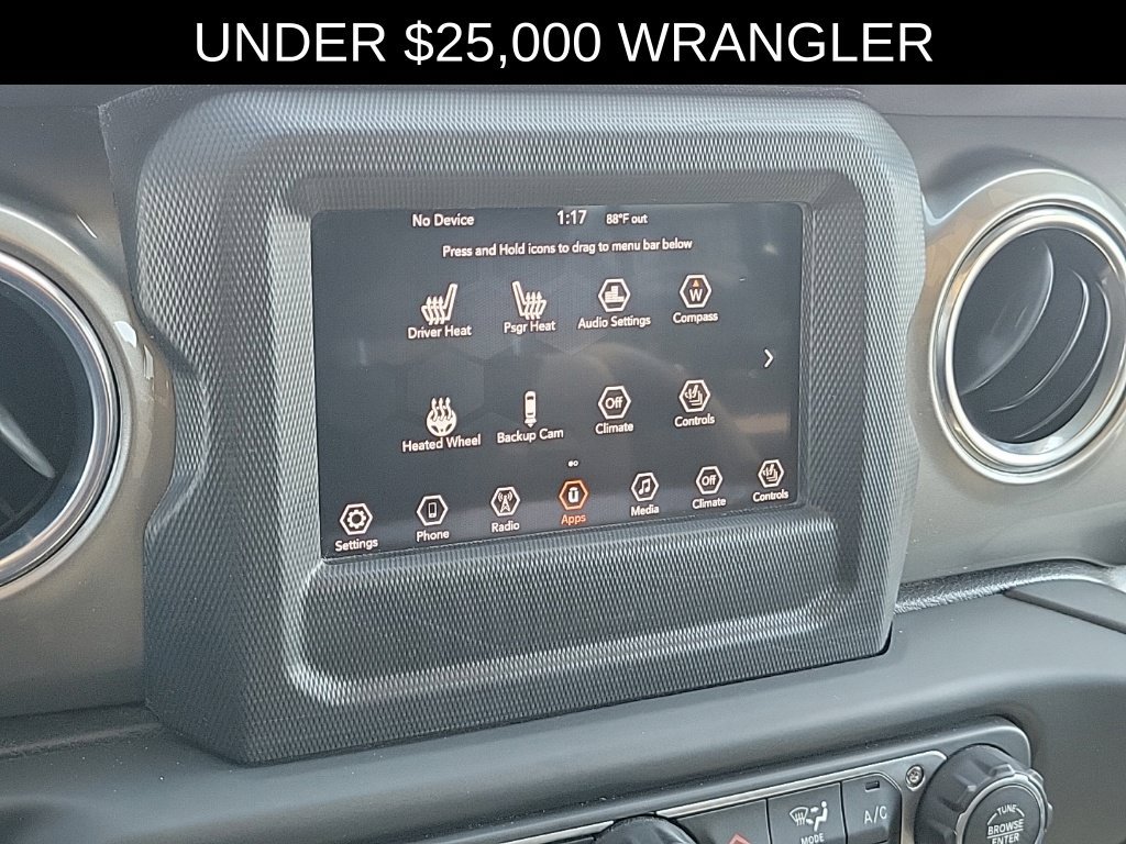 Used 2018 Jeep Wrangler Unlimited Sahara w/ Cold Weather Group AWD/4WD image 25