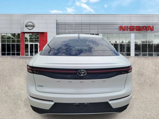 Used 2023 Toyota Crown AWD/4WD image 3