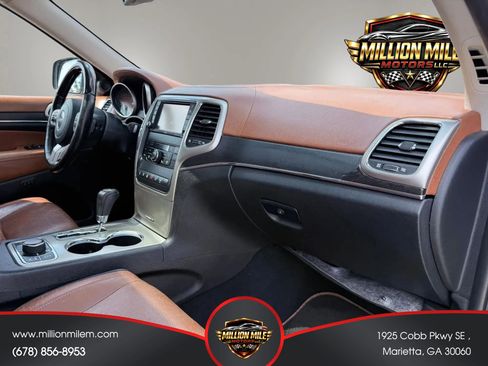 Used 2012 Jeep Grand Cherokee Overland Summit AWD/4WD image 19