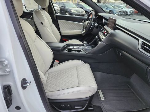 Used 2025 Genesis G70 3.3T Advanced w/ Sport Prestige Package image 11
