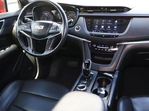 Used 2021 Cadillac XT5 Premium Luxury image 8
