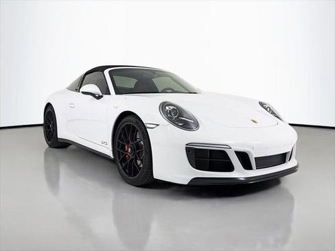 Certified 2019 Porsche 911 Targa 4 GTS AWD/4WD image 6
