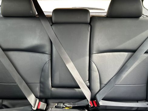 Used 2017 Subaru Outback 3.6R Limited image 16