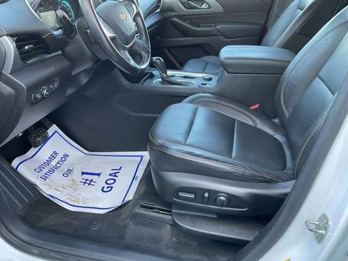 Used 2019 Chevrolet Traverse LT FWD image 26
