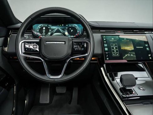 New 2025 Land Rover Range Rover Sport SE image 18