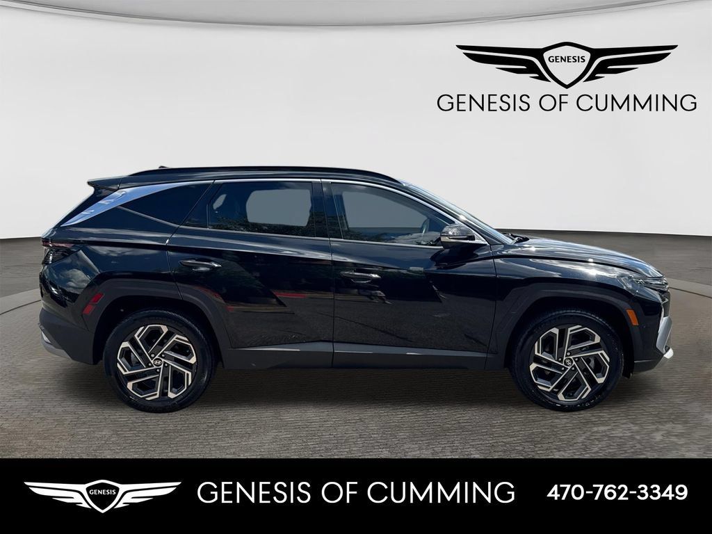 Used 2025 Hyundai Tucson Limited AWD/4WD image 8