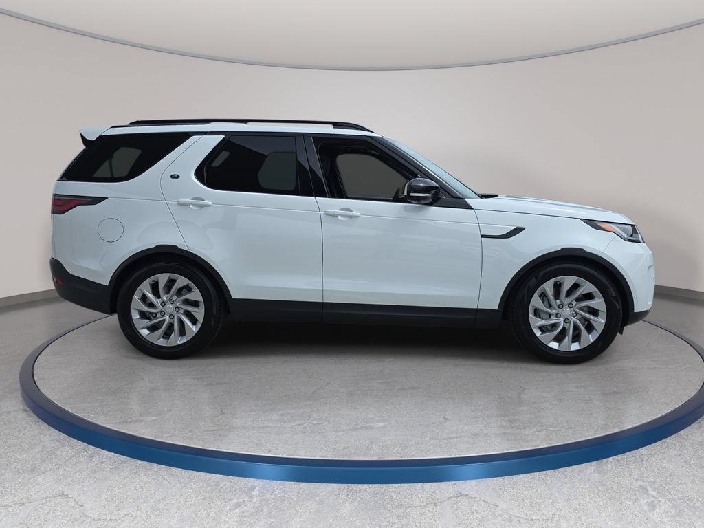 New 2026 Land Rover Discovery S AWD/4WD image 4