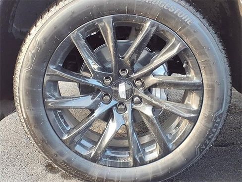 Certified 2025 Cadillac Escalade ESV Premium Luxury w/ LPO, Floor Liner Package image 10