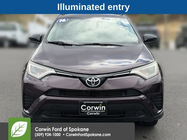 Used 2016 Toyota RAV4 LE AWD/4WD image 7