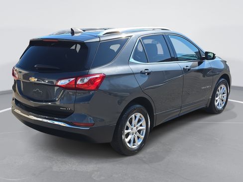 Used 2018 Chevrolet Equinox LT w/ Sun & Infotainment Package image 5