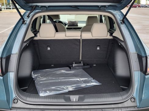 Certified 2026 Honda HR-V LX image 8