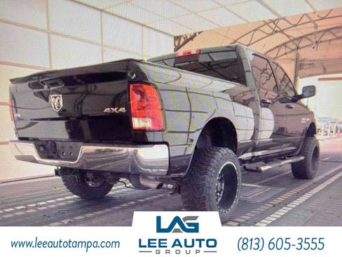 Used 2017 RAM 1500 Classic SLT AWD/4WD image 2
