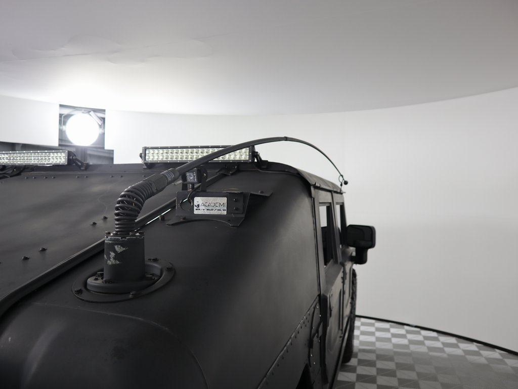 Used 1997 HUMMER H1 4-Door Open Top AWD/4WD image 15