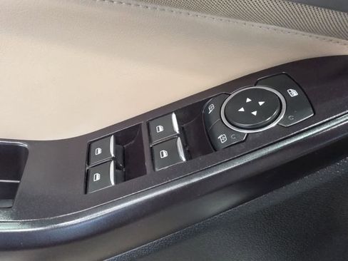 Used 2020 Ford Explorer XLT w/ Comfort Package AWD/4WD image 18