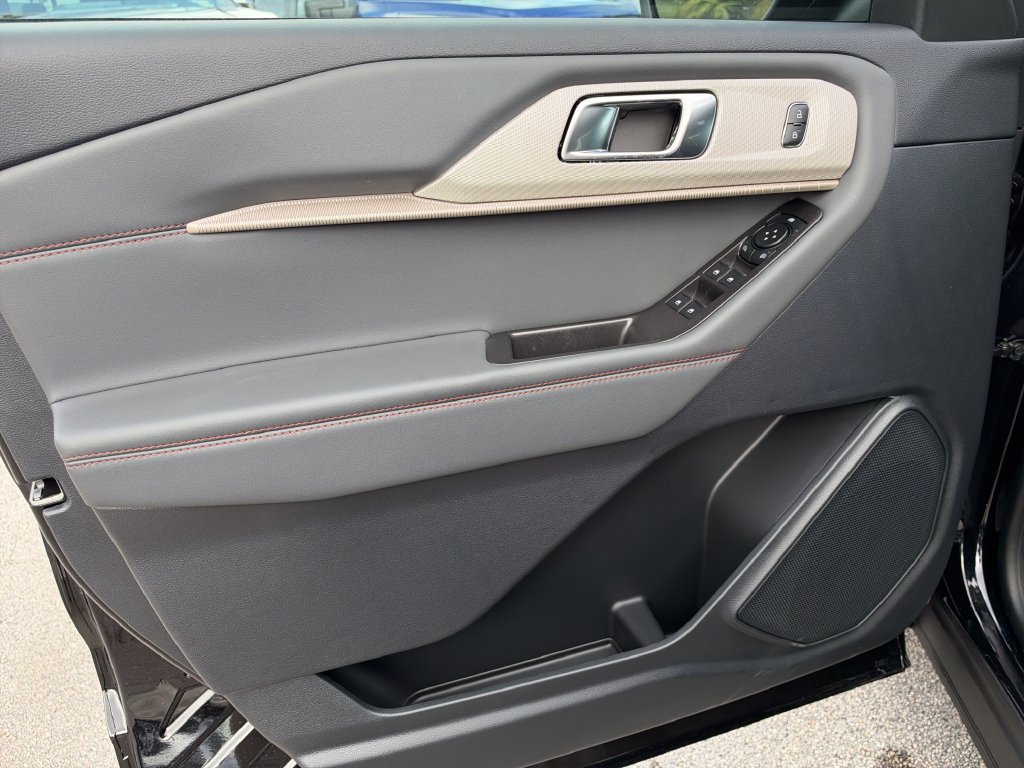 New 2027 Ford Explorer Active RWD image 19