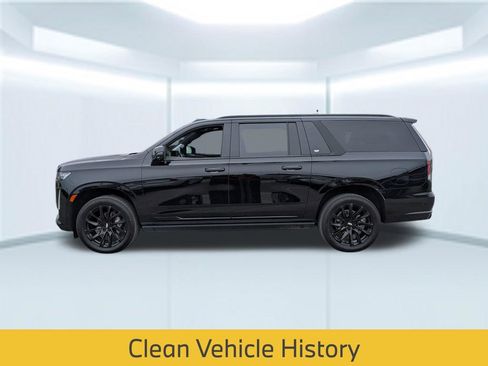 Used 2024 Cadillac Escalade ESV Sport Platinum w/ LPO, ONYX Package AWD/4WD image 2