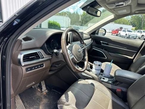 Used 2021 Kia Telluride SX w/ Towing Package FWD image 19