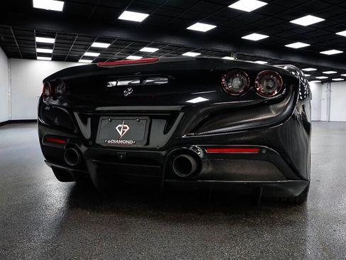 Used 2021 Ferrari F8 Tributo image 12
