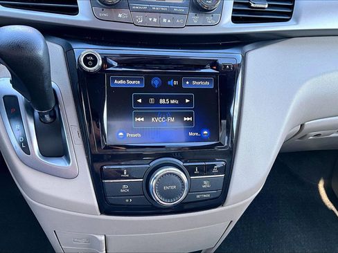 Used 2016 Honda Odyssey EX-L image 23