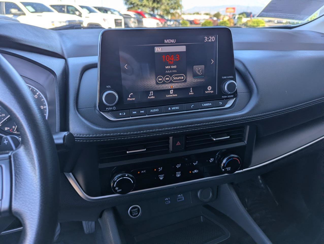 Used 2023 Nissan Rogue S AWD/4WD image 16