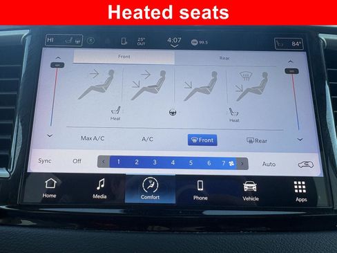 Used 2023 Chrysler Pacifica Touring-L image 5