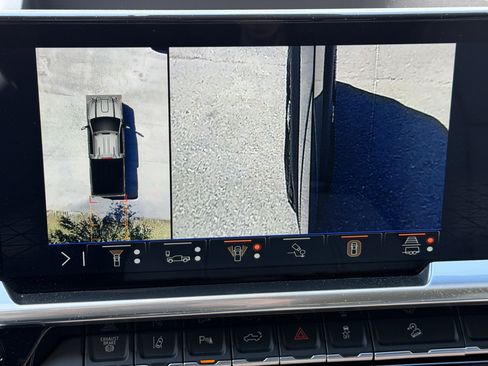 New 2026 GMC Sierra 2500 SLT AWD/4WD image 40