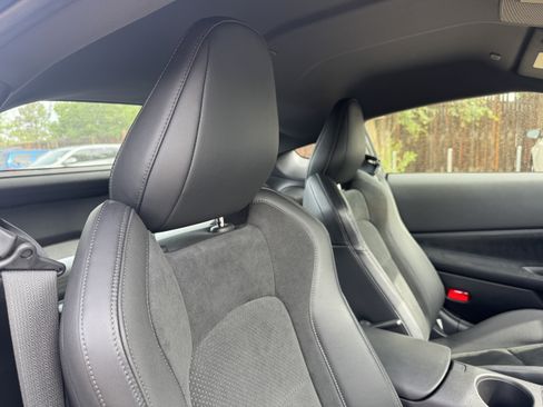 Used 2025 Nissan Z Performance w/ Floor Mat Package RWD image 24