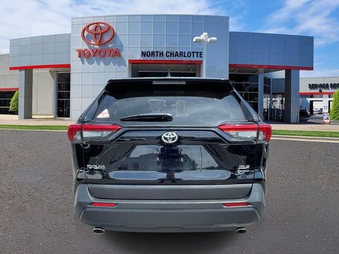 Used 2025 Toyota RAV4 XLE w/ Convenience Package AWD/4WD image 7