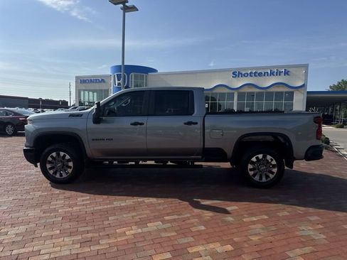 Used 2024 Chevrolet Silverado 2500 Custom w/ Custom Value Package AWD/4WD image 33