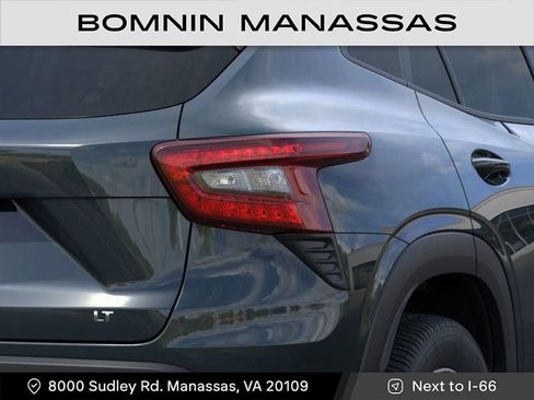 New 2025 Chevrolet Trax LT image 11