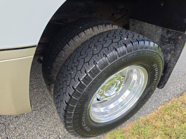 Used 2008 Ford F350 Lariat AWD/4WD image 9