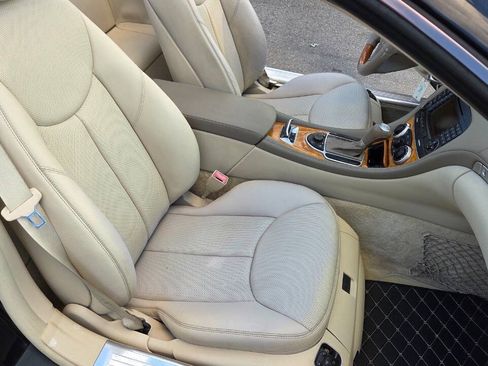 Used 2008 Mercedes-Benz SL 550 image 34