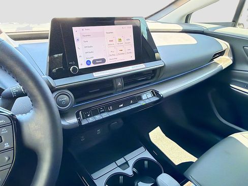 Used 2024 Toyota Prius XLE image 25