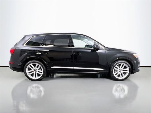 New 2025 Audi Q7 3.0T Premium Plus image 8