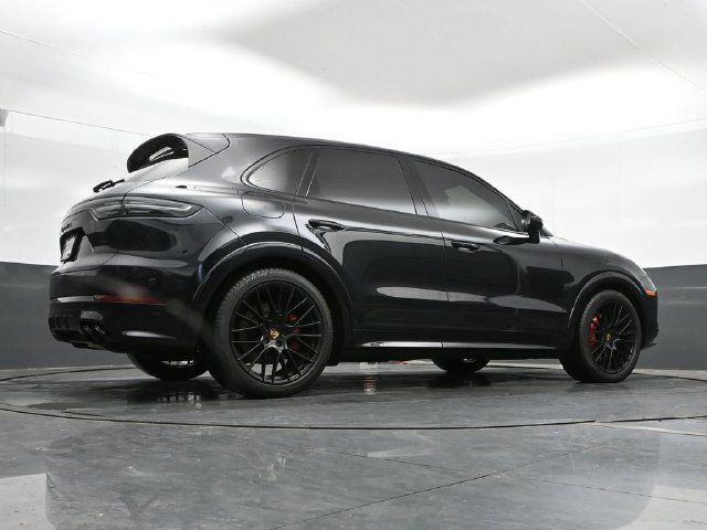 Used 2021 Porsche Cayenne GTS AWD/4WD image 35