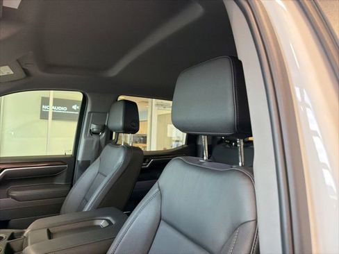 Used 2025 Chevrolet Silverado 1500 LT w/ Z71 Off-Road Package AWD/4WD image 13