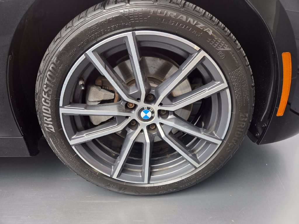Used 2021 BMW 330i Sedan w/ Convenience Package RWD image 14