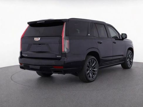 Used 2024 Cadillac Escalade Sport AWD/4WD image 3