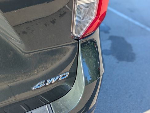 Used 2022 Ford Explorer XLT AWD/4WD image 34